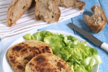 burger di cavolfiori facili e senza glutine