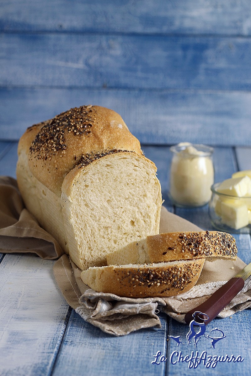 Pane al burro con lievito madre