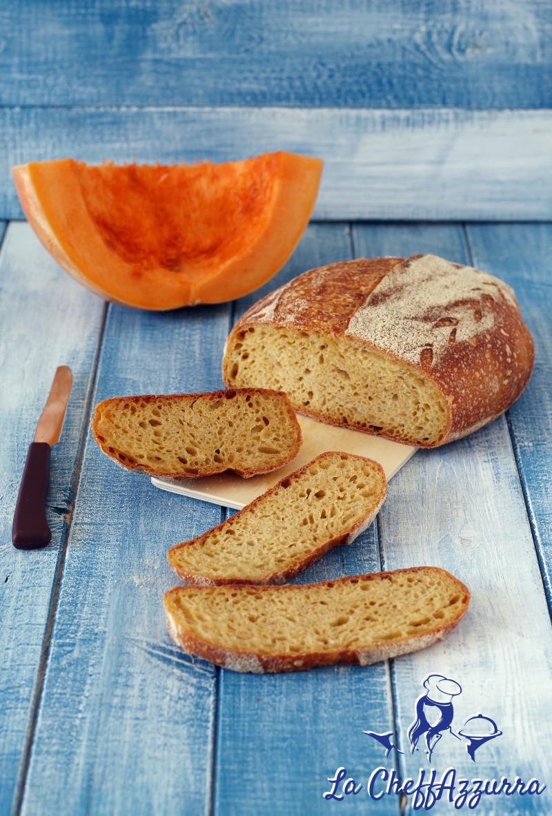 Pane con la zucca e lievito madre